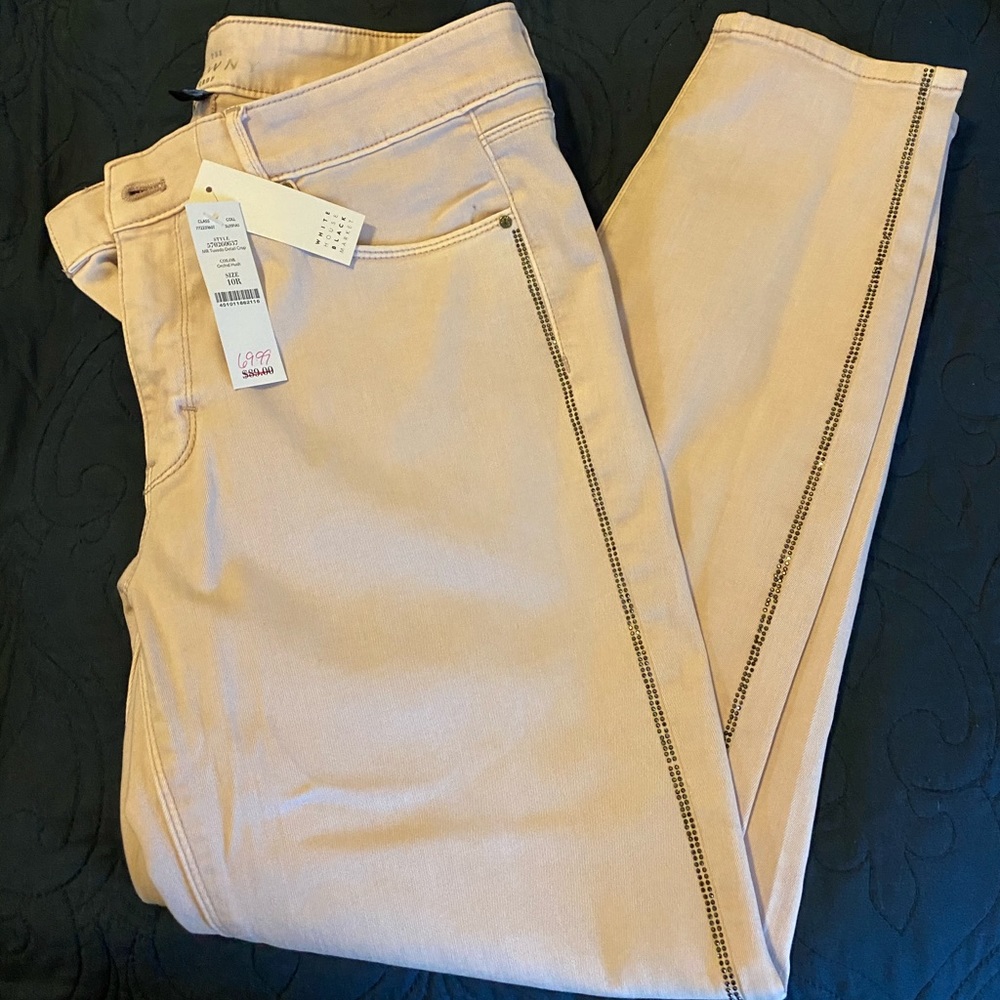 WHBM Cute Lavender Cropped Pants